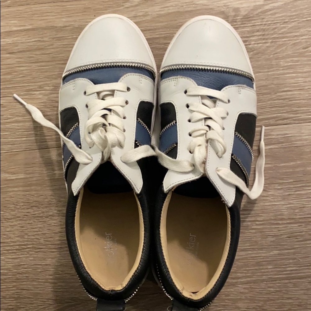 Women’s Fashion Sneakers